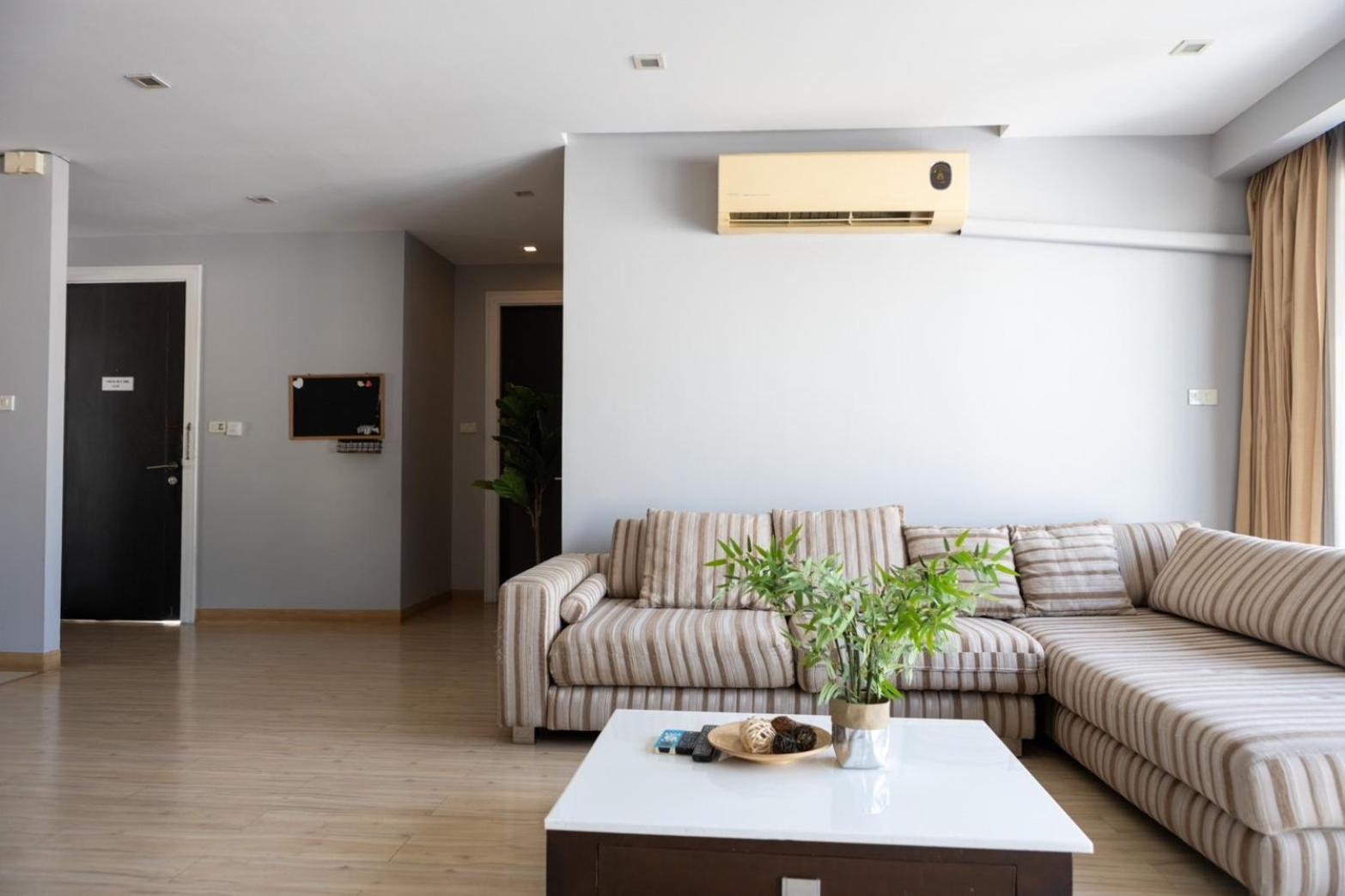 P Villa Lamoon Thonglor Bangkok Luaran gambar